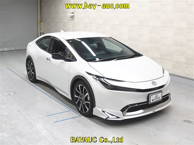 TOYOTA PRIUS 2024