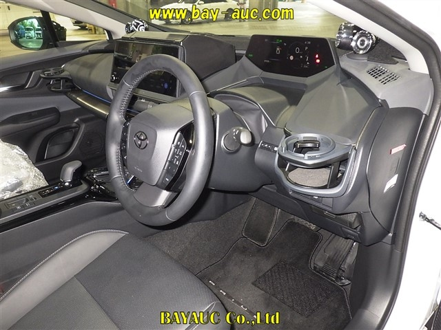 TOYOTA PRIUS 2024