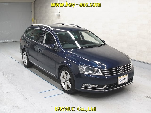 VOLKSWAGEN PASSAT VARIANT 2012