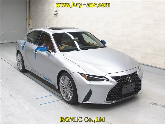 LEXUS IS 2022