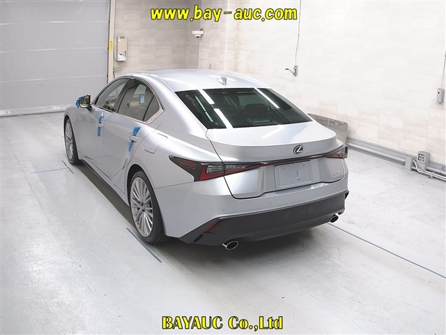 LEXUS IS 2022