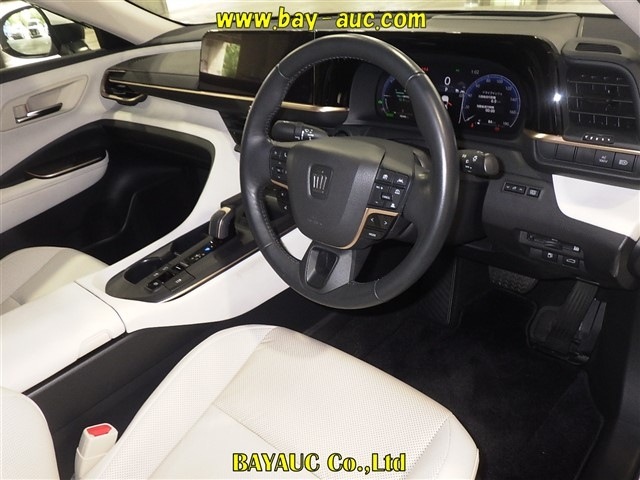 TOYOTA CROWN CROSSOVER 2023