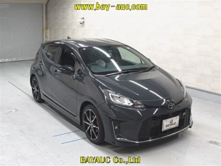 TOYOTA AQUA 2023