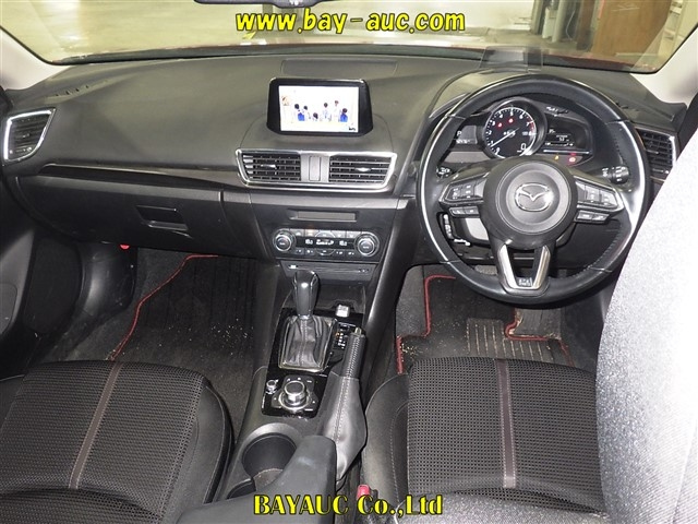 MAZDA AXELA 2019