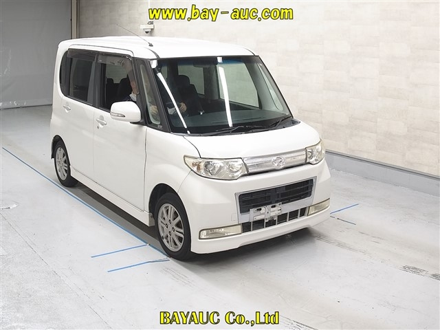 DAIHATSU TANTO 2010