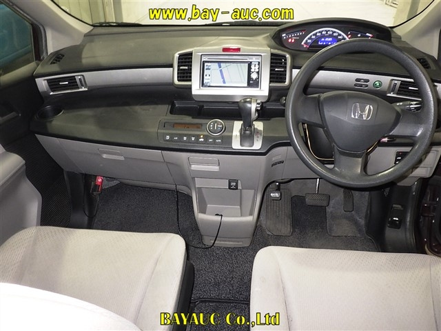 HONDA FREED 2011