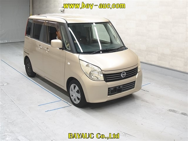 NISSAN ROOX 2010