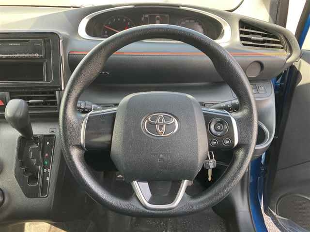 TOYOTA SIENTA 2018