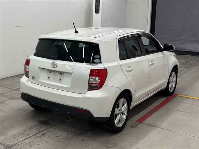 TOYOTA IST 2008