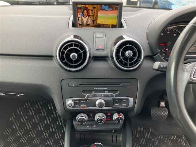 AUDI A1 2011