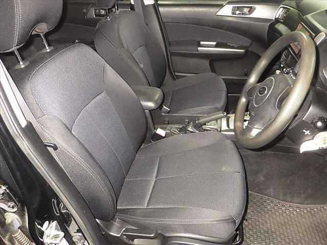 SUBARU FORESTER 2012