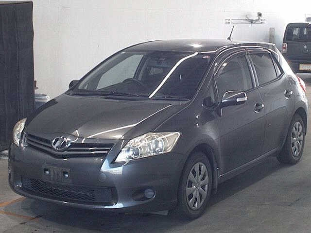 TOYOTA AURIS 2010