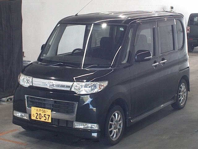 DAIHATSU TANTO 2009