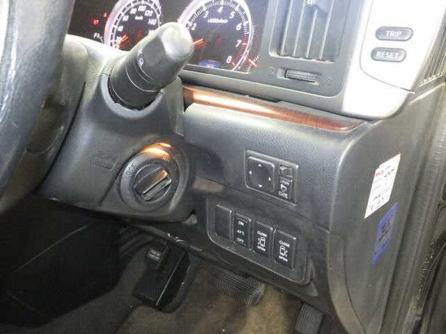 NISSAN ELGRAND 2009