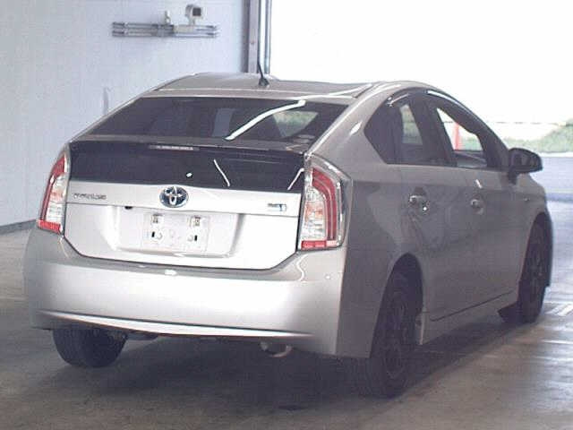 TOYOTA PRIUS 2012
