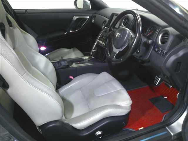NISSAN GT-R 2008