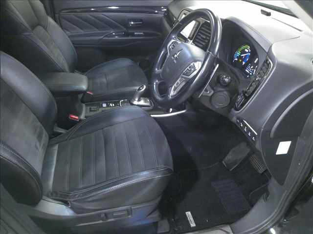 MITSUBISHI OUTLANDER PHEV 2018