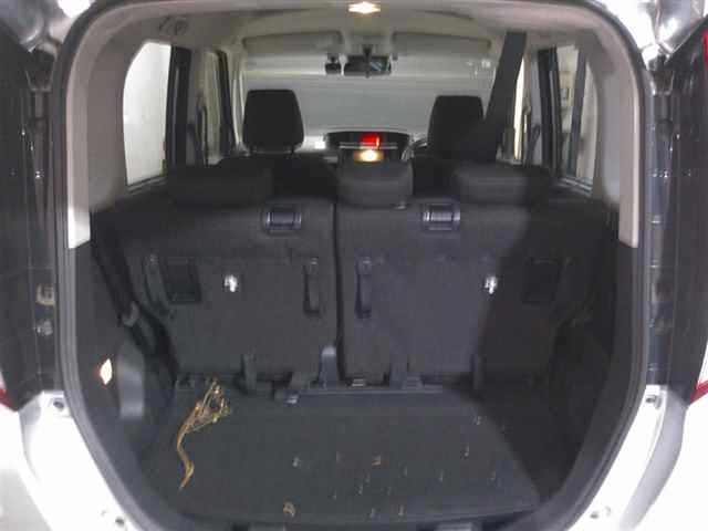 TOYOTA ROOMY 2021