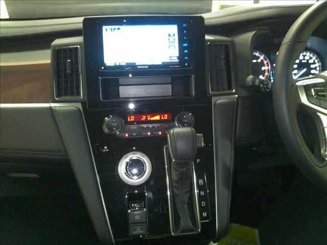 MITSUBISHI DELICA D5 2019