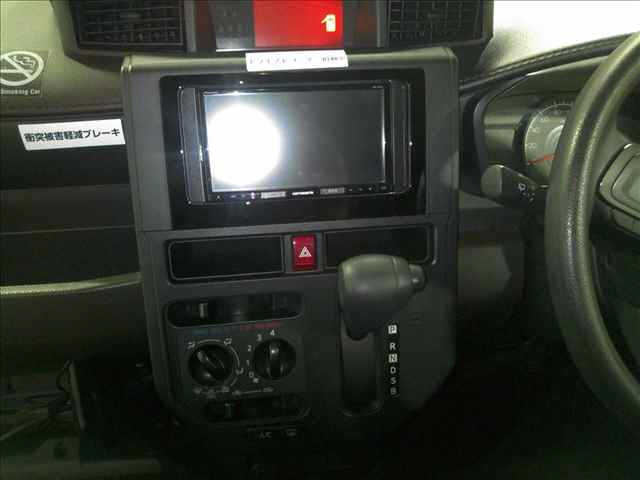 TOYOTA ROOMY 2021