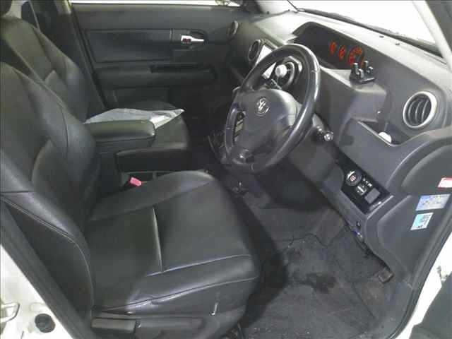 TOYOTA COROLLA RUMION 2012