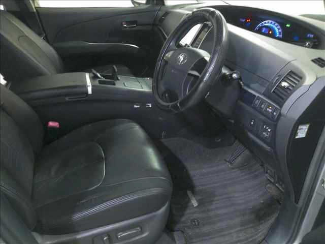 TOYOTA ESTIMA HYBRID 2013