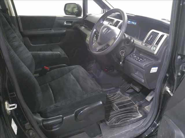 HONDA STEP WAGON 2012