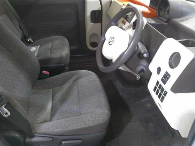 TOYOTA SPADE 2014