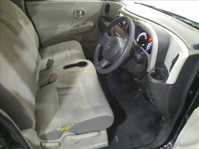 NISSAN CUBE 2010