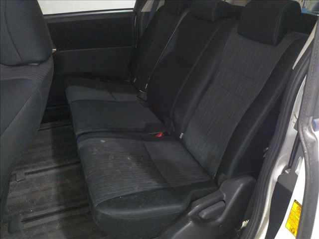 TOYOTA NOAH 2012