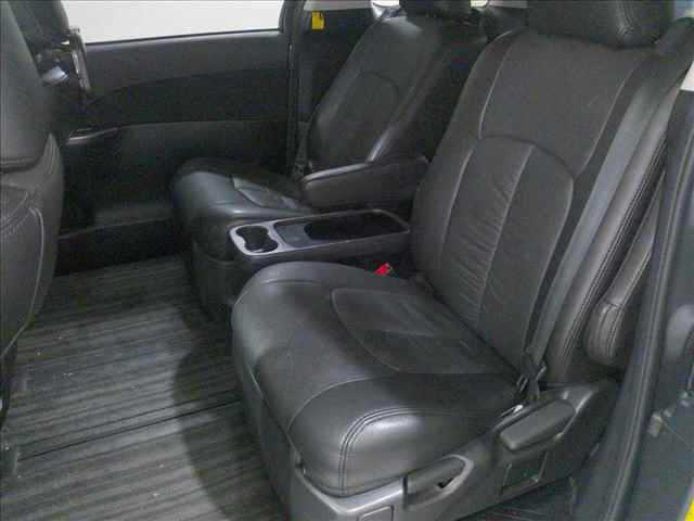 TOYOTA ESTIMA HYBRID 2013