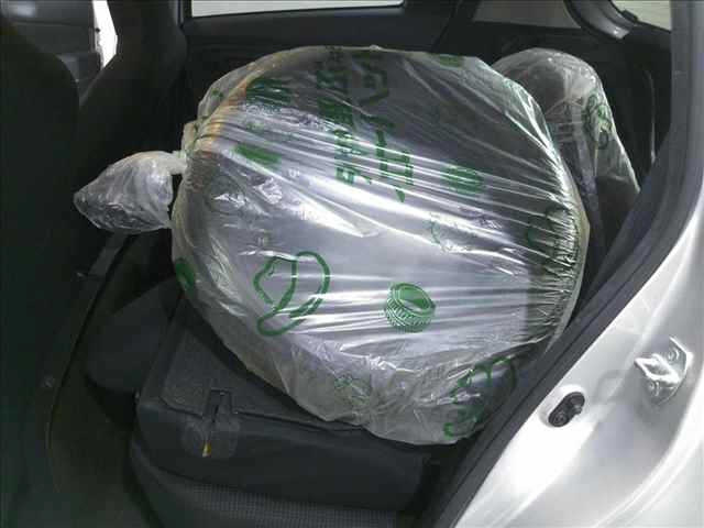 TOYOTA VITZ 2016