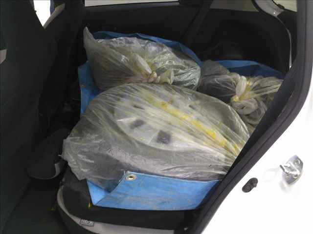 TOYOTA VITZ 2011