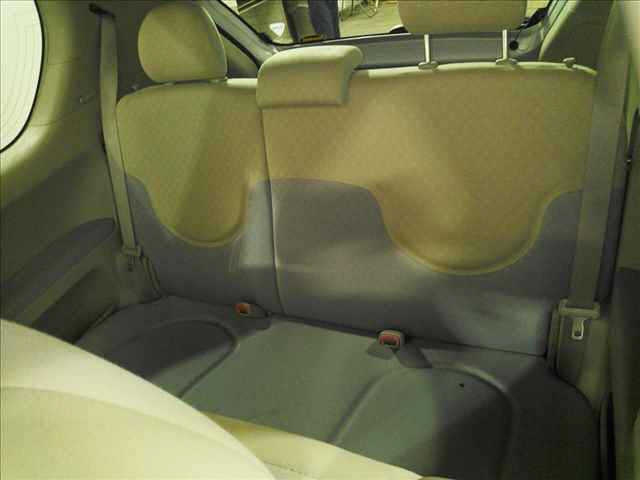 TOYOTA PORTE 2011