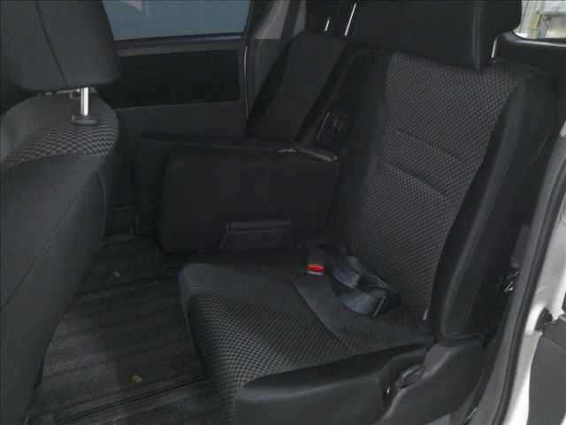 TOYOTA NOAH 2008