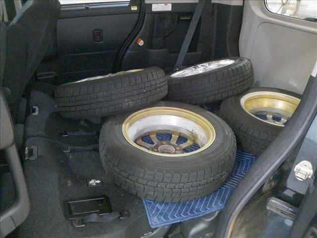 TOYOTA ROOMY 2019