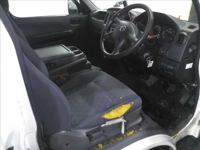 NISSAN CARAVAN VAN 2011