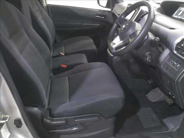 NISSAN SERENA 2018