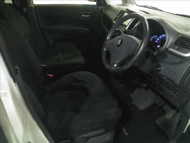 MITSUBISHI DELICA D2 2012