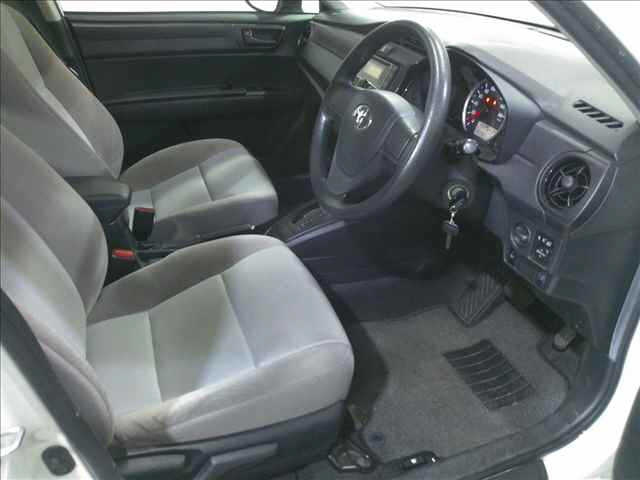 TOYOTA COROLLA AXIO 2016