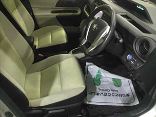 TOYOTA AQUA 2012