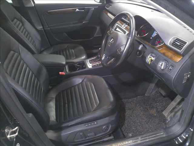 VOLKSWAGEN PASSAT VARIANT 2014