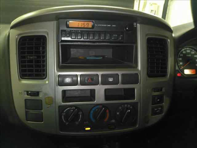 NISSAN CARAVAN VAN 2011