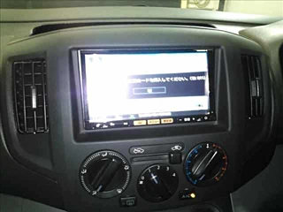 NISSAN NV200 2019