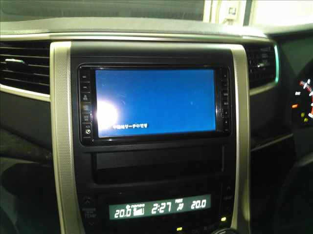 TOYOTA VELLFIRE 2013