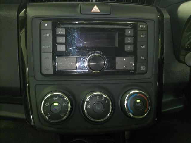 TOYOTA COROLLA AXIO 2016