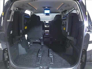 TOYOTA VELLFIRE 2010