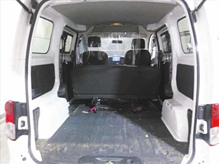 NISSAN NV200 2019