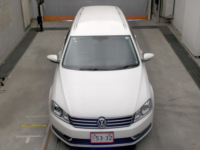 VOLKSWAGEN PASSAT VARIANT 2014