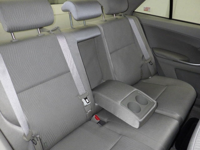 TOYOTA PREMIO 2012